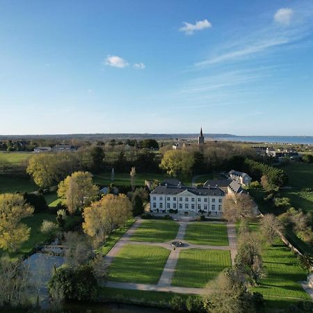 Hotel Du Chateau De Quinéville エクステリア 写真