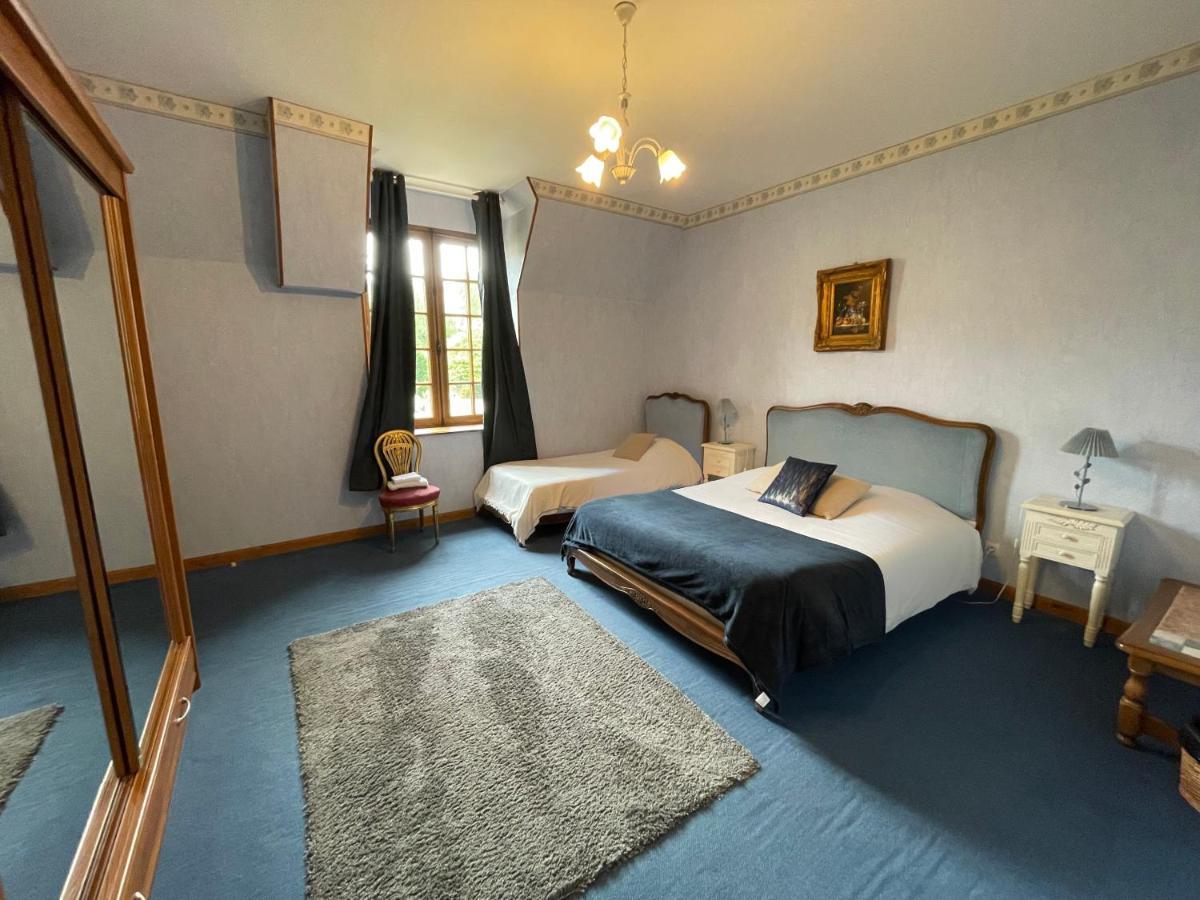 Hotel Du Chateau De Quinéville エクステリア 写真