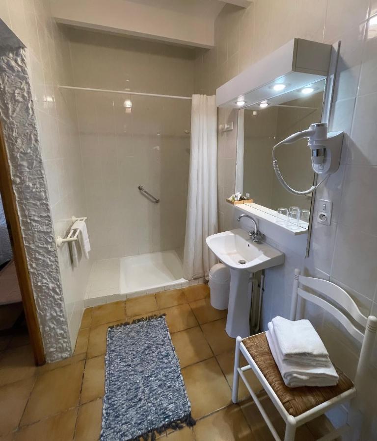 Hotel Du Chateau De Quinéville エクステリア 写真