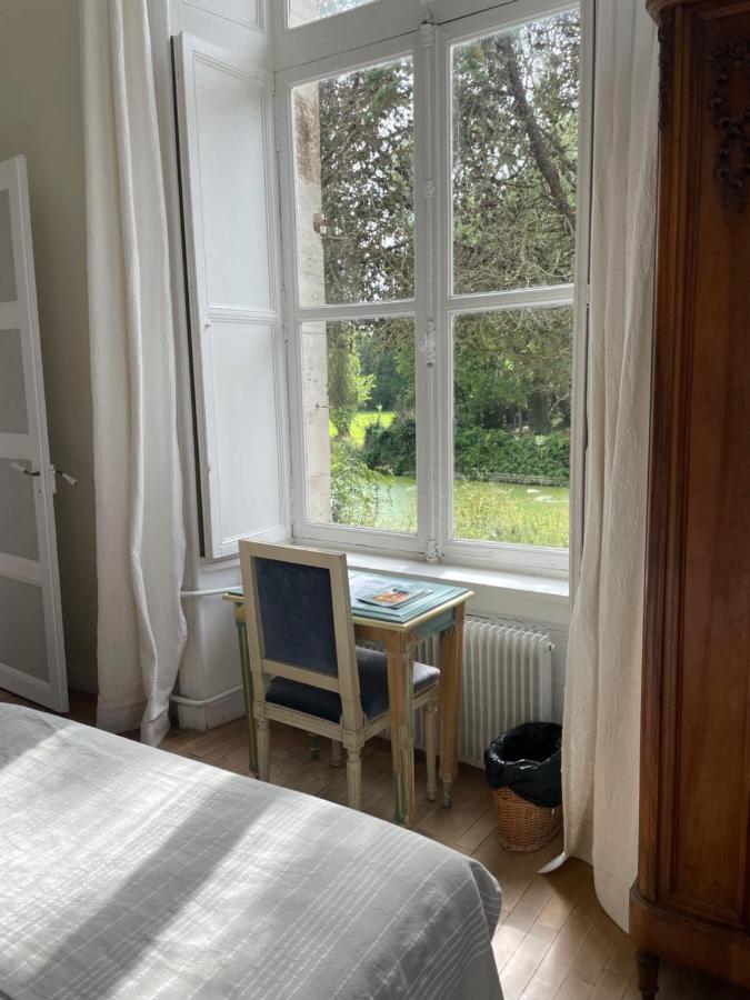 Hotel Du Chateau De Quinéville エクステリア 写真